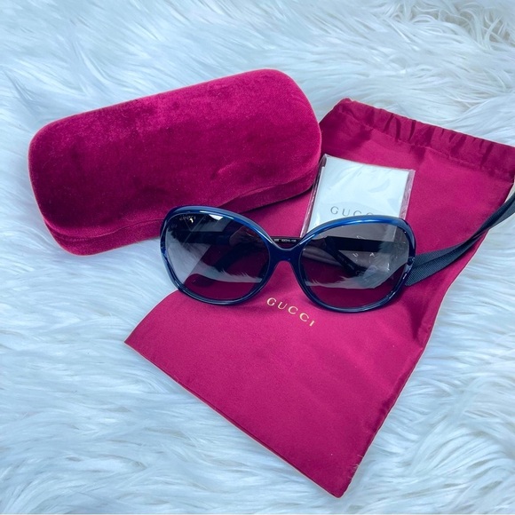 Gucci Accessories - 💯 Authentic Gucci GG0076SK Oversized Sunglasses
